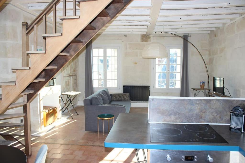 Charmant Duplex Rue Colbert Apartment Тур Екстериор снимка